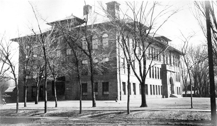 Grant School, 1916