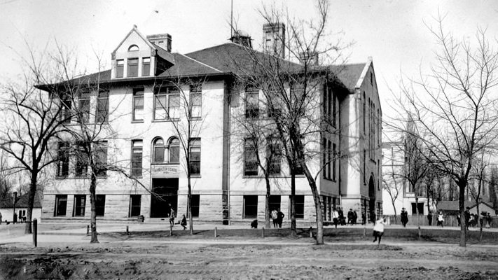 Hamilton School, 1916