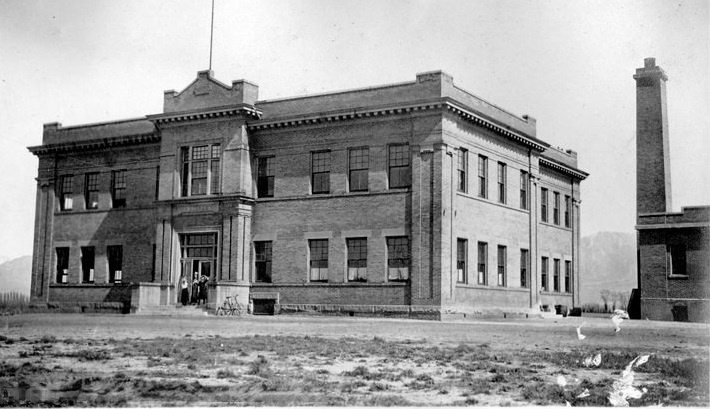 Hillcrest School, 1916