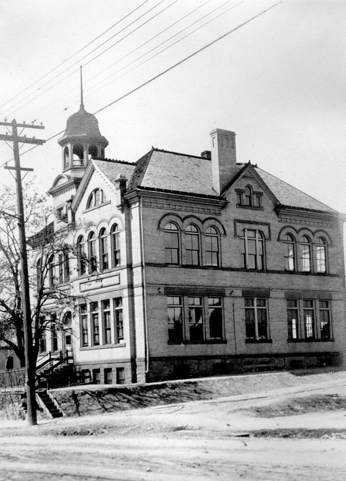 Irving School, 1916