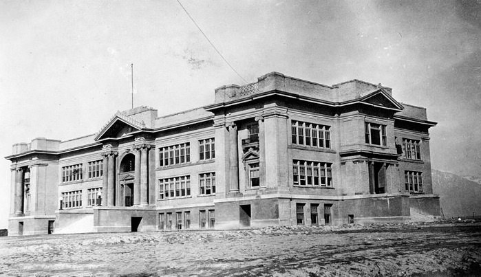 Jordan High School, Sandy, 1916