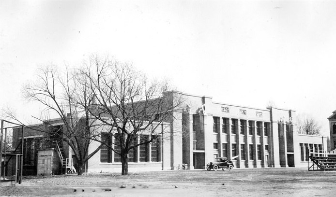 West Side High School, Mechanic Arts Department, 1916