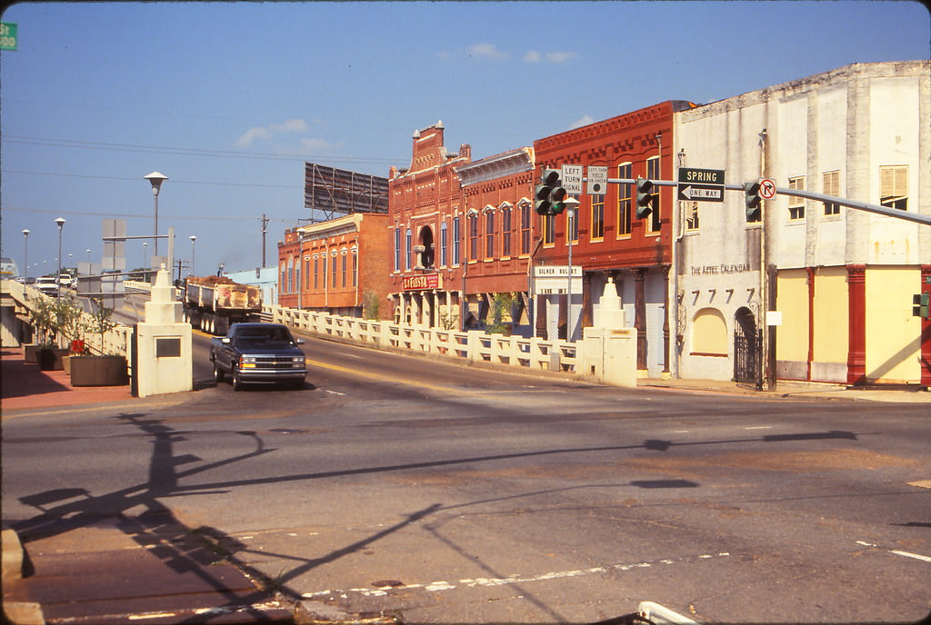 Looking east along Texas Street from Spring Street, Shreveport, 1990s