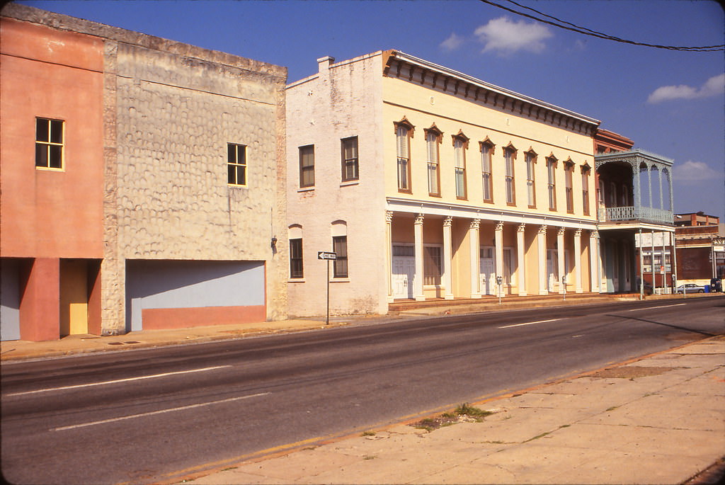 downtown Shreveport, 1990s