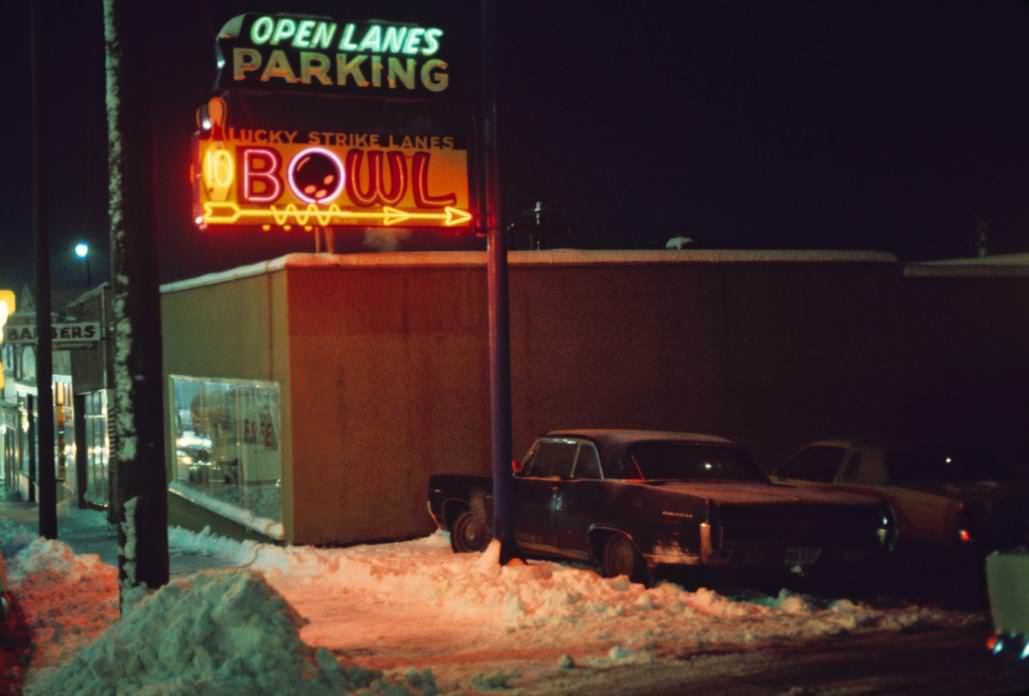 Lucky Strike Lanes, 1975
