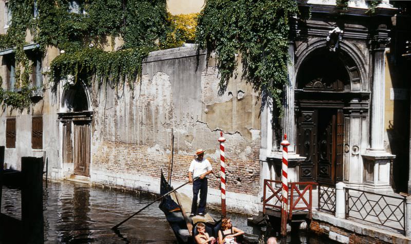 View from Ponte de la Guerra of Rio di San Zulian, Venice, early 1950s