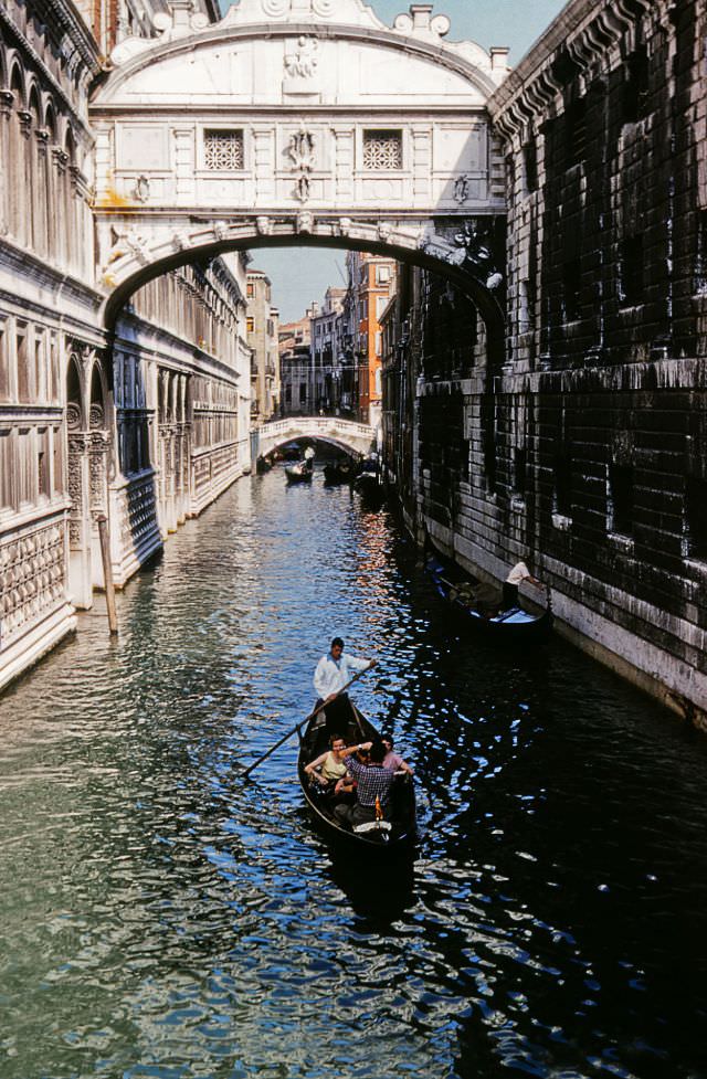 Bridge of Sighs, Rio de Palazzo, Venice, 1950s