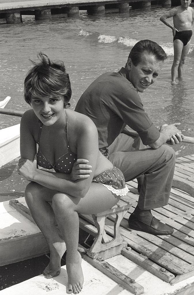 The actress Rossana Podestà, wearing a swimsuit, looks smiling at the camera, in the course of the 17th Venice Intenational Film Festival.