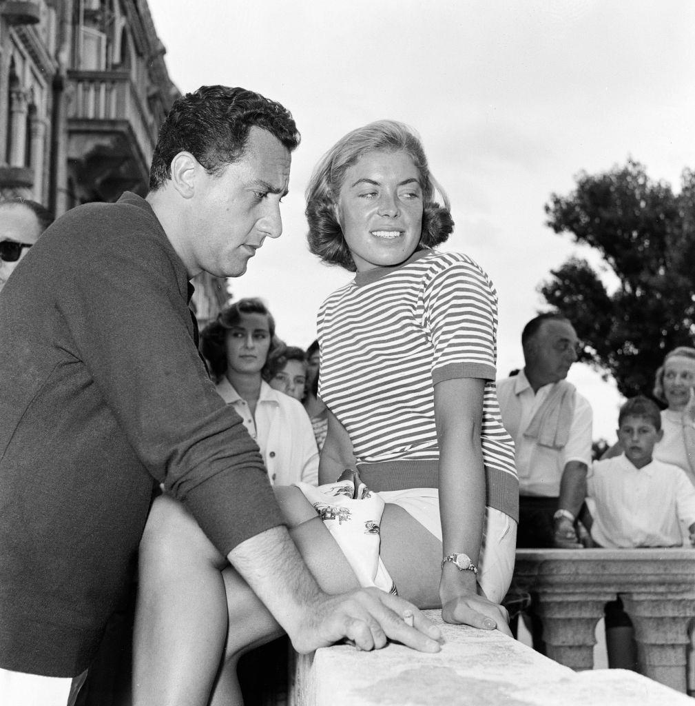 Italian actor and comic Alberto Sordi, with young starlet Ziti.