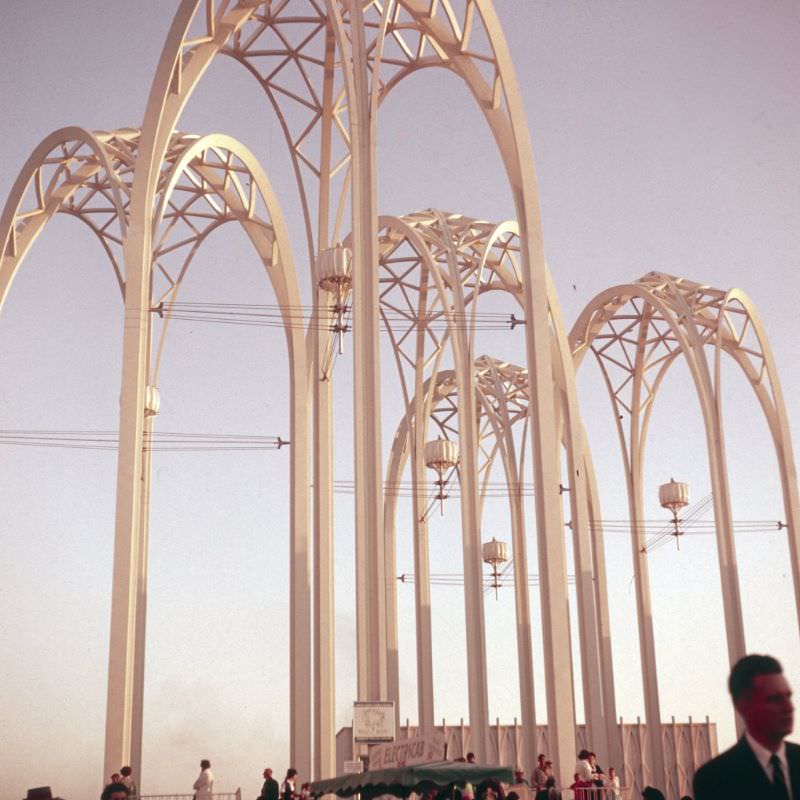 U.S. Science Pavilion arches at the 1962 Seattle World's Fair