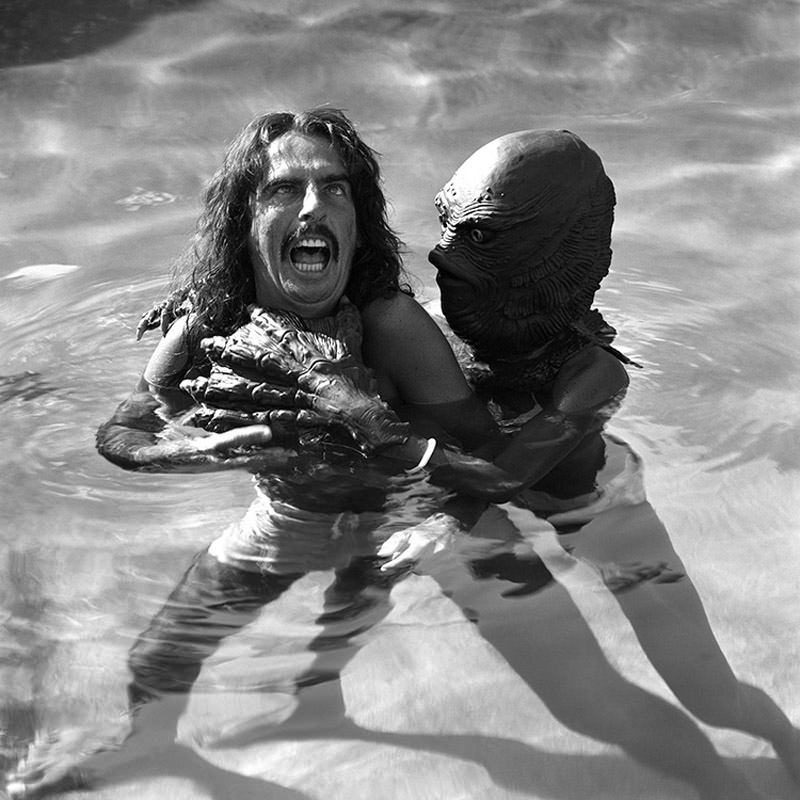 Alice Cooper Having Fun at the Pool with his Family in Los Angeles, 1975