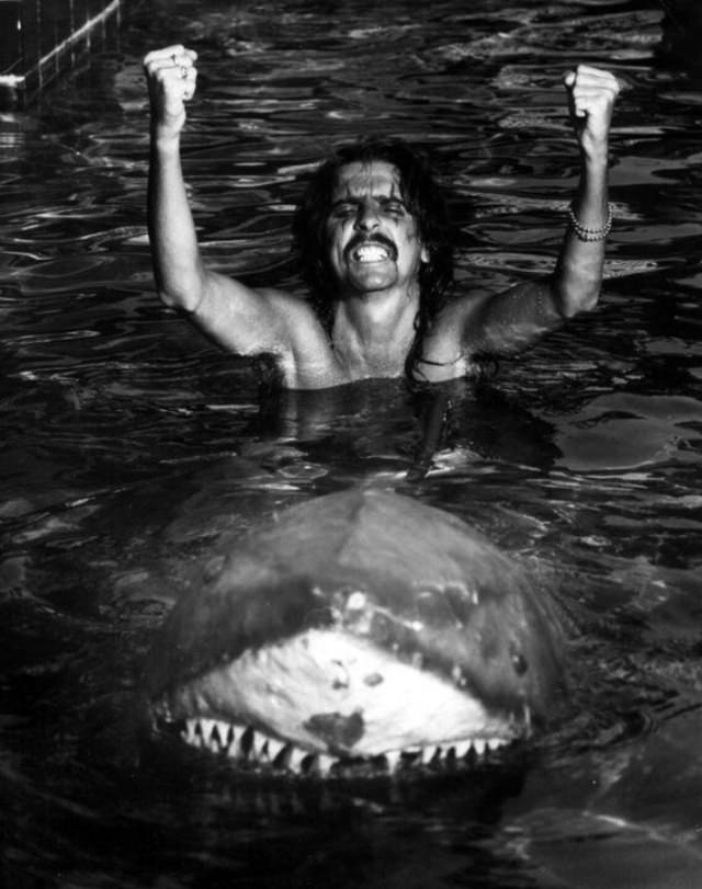 Alice Cooper Having Fun at the Pool with his Family in Los Angeles, 1975