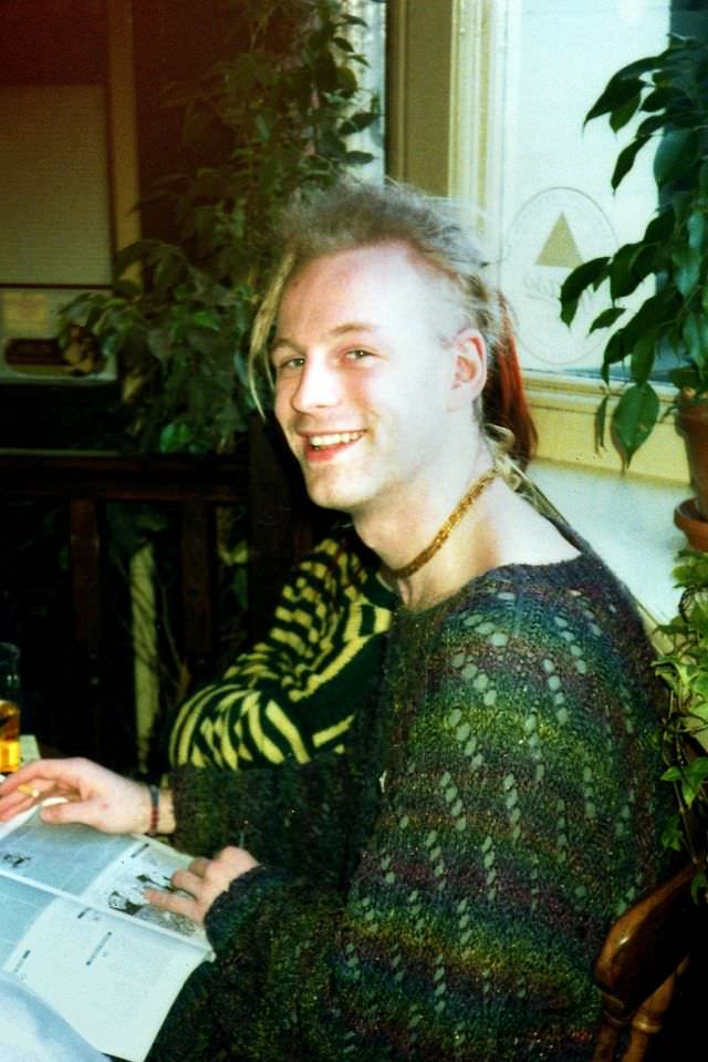 Dave at the Hobgoblin, April 1994