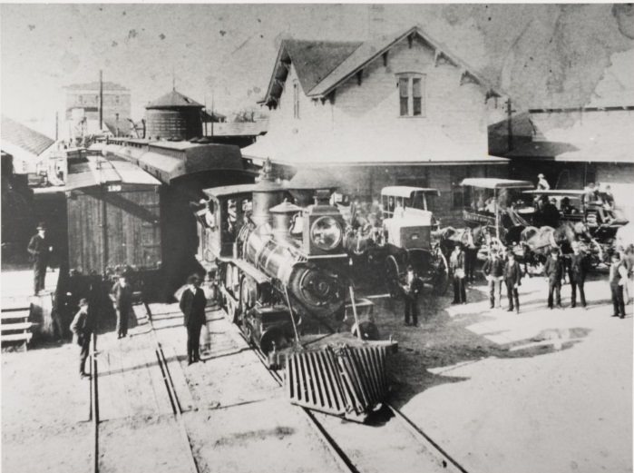 SF and NP Depot, Santa Rosa 1880