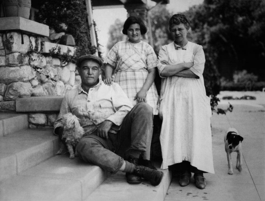 James Jeffries with his wife and niece Rebecca outside their home in Burbank, 1890s