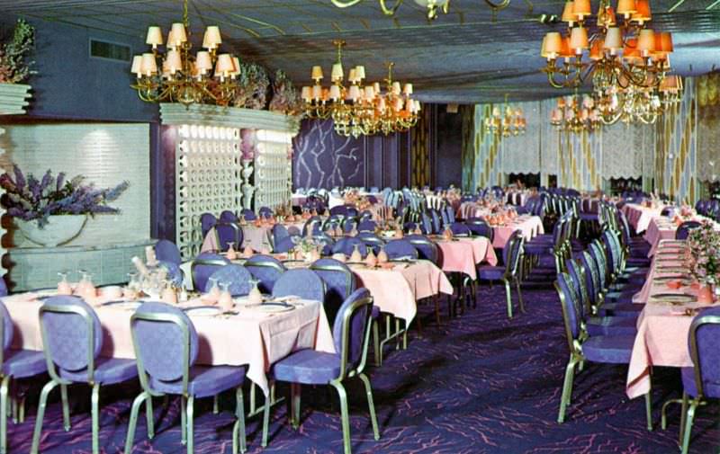 Martinique Restaurant and Drury Lane Theatre, Chicago