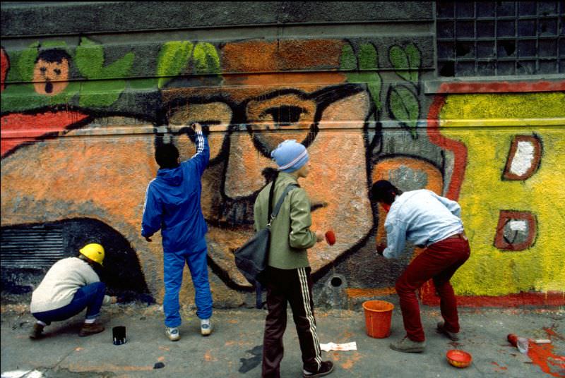 Allende mural, Santiago, 1988