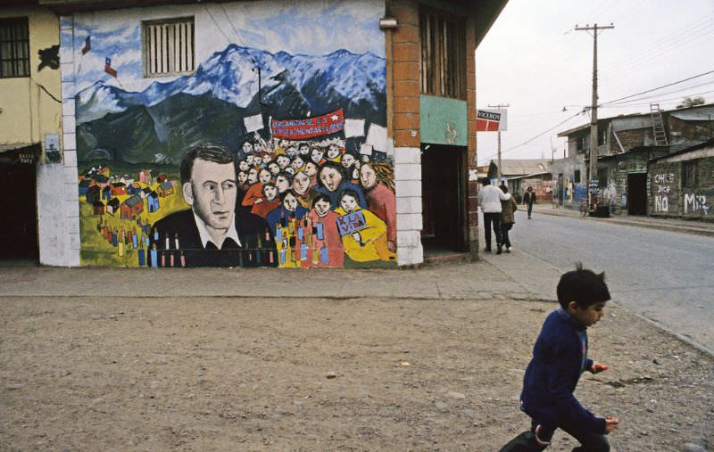 Andre Jarlan en La Victoria. Andre Jarlan was killed while reading his bible by a Carabinero bullet, Santiago, 1988