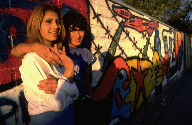 Couple in La Victoria shanty, Santiago, 1988