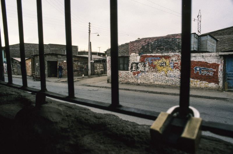 La Victoria shanty, Santiago, 1988