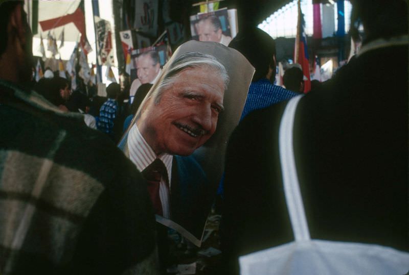 Pinochet, Santiago, 1988