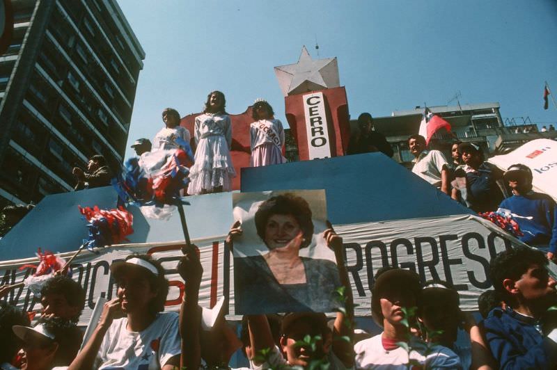 Pinochetista rally, Santiago, 1988