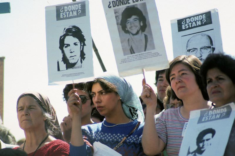 Relatives of disappeared, May Day, 1988