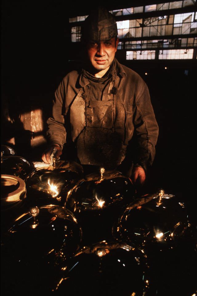 The silversmith, Santiago, 1988