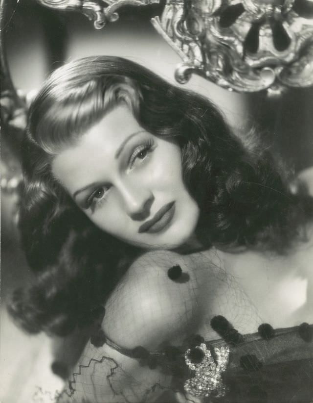 Rita Hayworth, 1941
