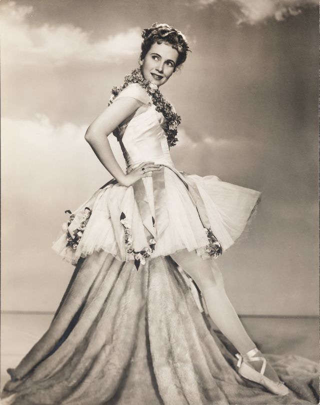 Teresa Wright, 1947