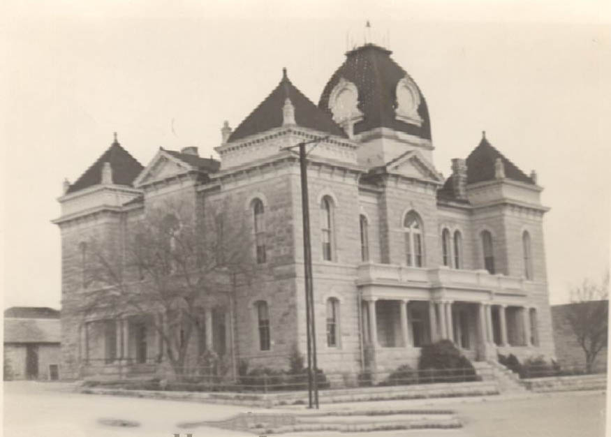 The building is described as a Second Empire design, with the architect being one of the Ruffini Brothers, 1903