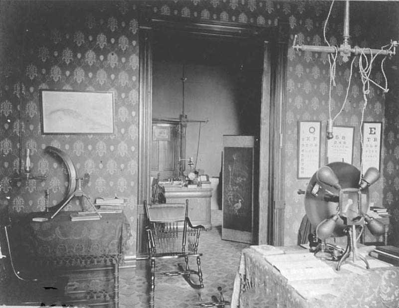 Pappa's office at 301 Main St., March 1901