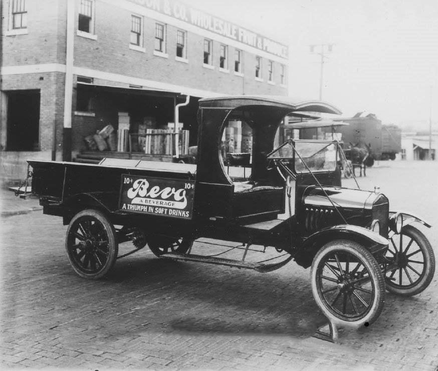 Bevo Beverage Co. delivery truck, 1909
