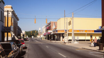 What Florida looked like in the 1990s Through Fascinating Photos