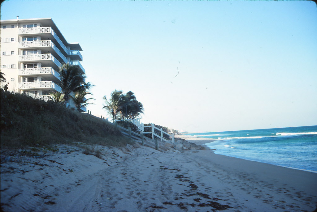 Hillsborough Beach, Florida, 1996