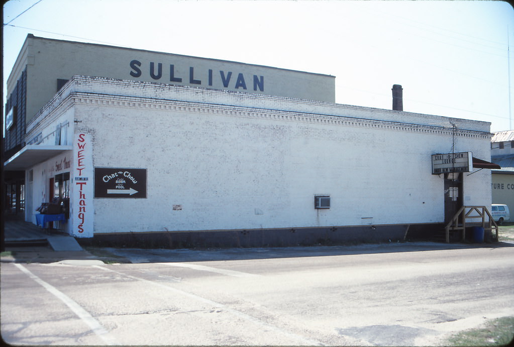 The Chat & Chew Lounge, Florala, Alabama, March 1992