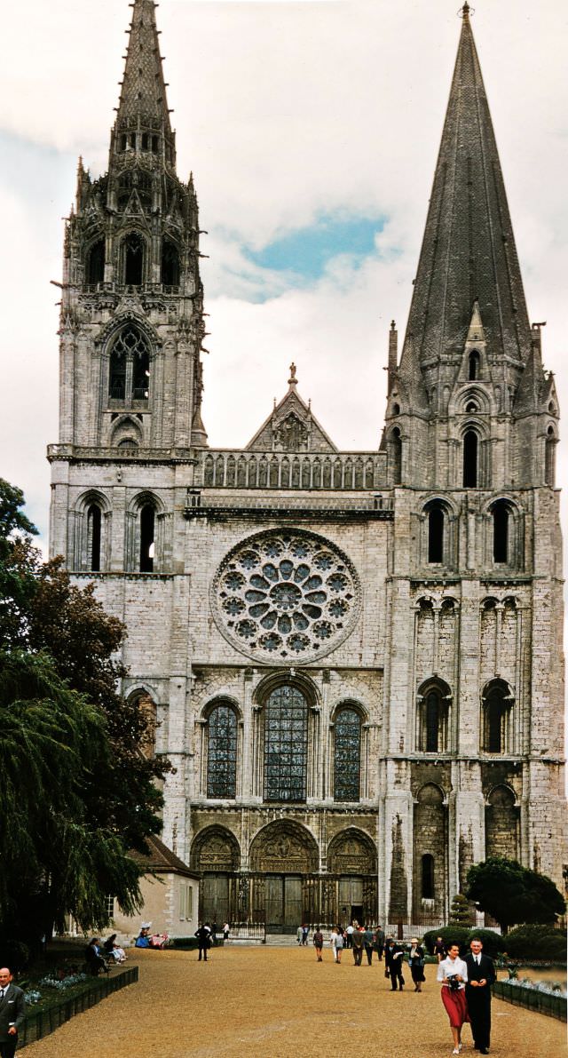 Chatres Cathedral, Cannes, 1958