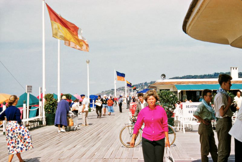 Le Planches de Deauville (cnr Place Claude Lelouch), Deauville, 1958