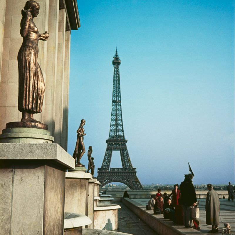 Eiffel Tower and the Golden Statues of Palais Chaillot, Paris, 1950s