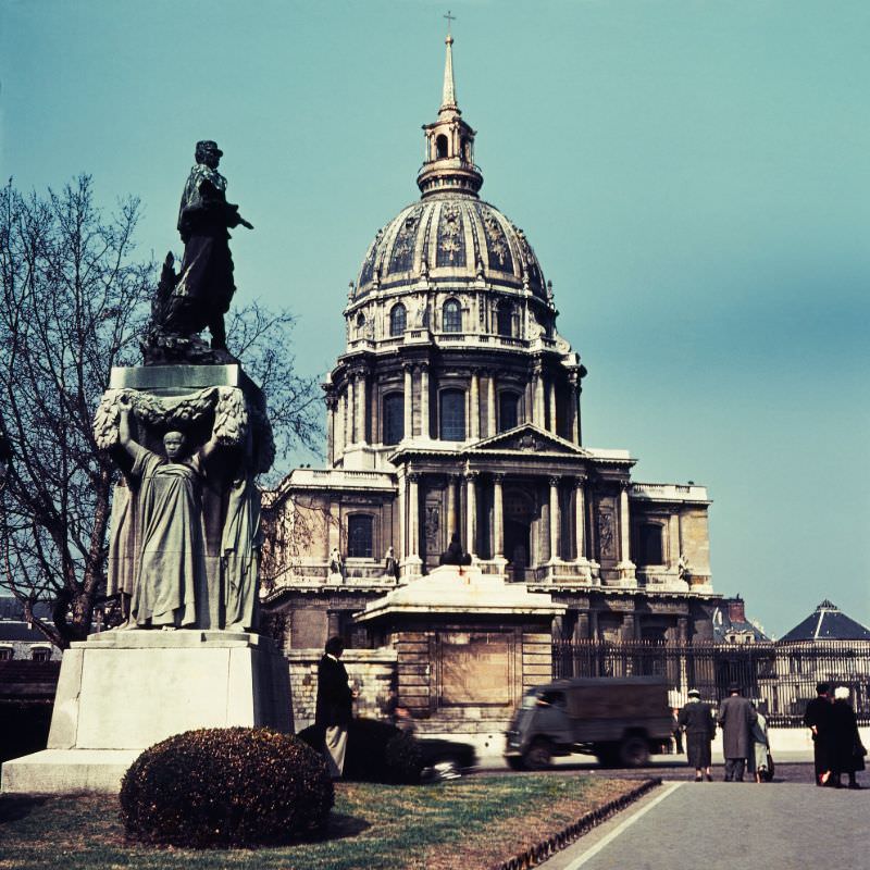 View from Avenue de Tourville of the Monument to Marshal Gallieni & the Palaise Les Invalides, Paris, 1950s