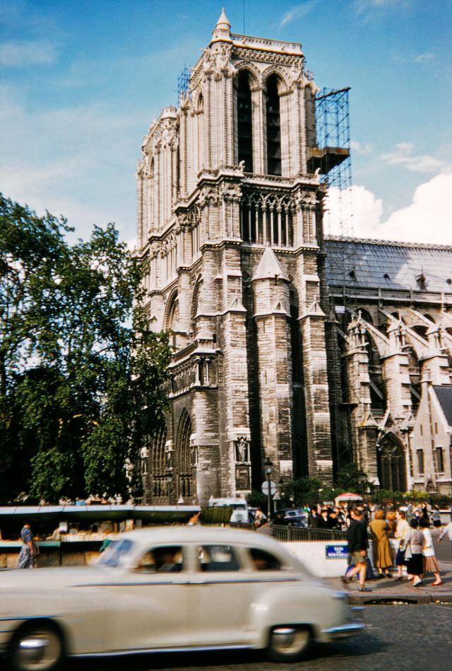 View from the southern bank of the River Seine of the Notre Dame de Paris, 1956