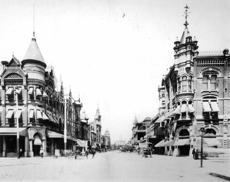 Intersection of Mariposa and I later Broadway streets Fresno, 1890