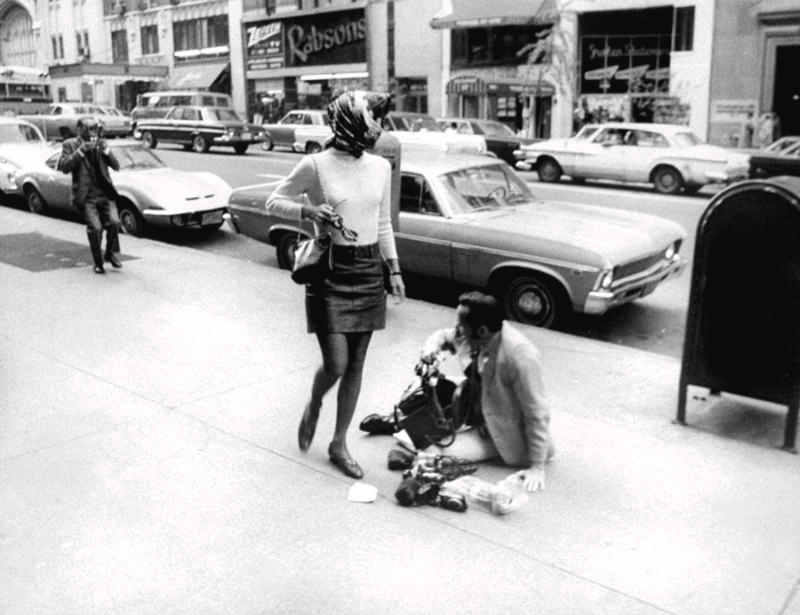 No Pictures, When Jackie Kennedy Flipped Down a Paparazzi on the Manhattan sidewalk, 1969