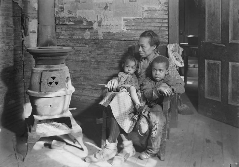 Scott's Run, West Virginia. Johnson family - father unemployed, March 1937