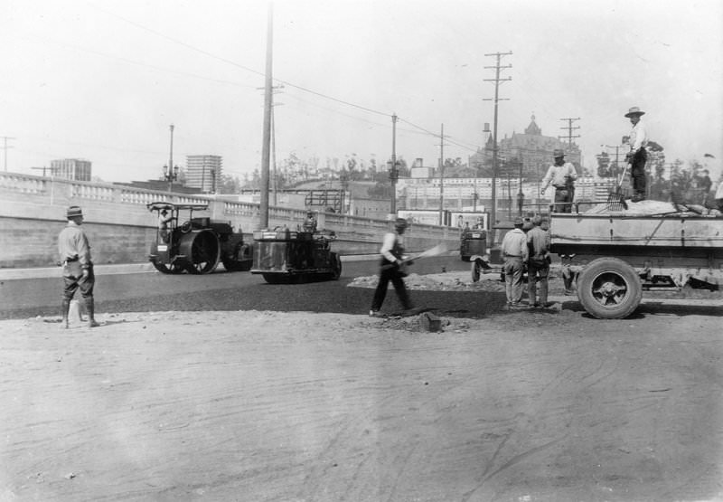 Seventh Street Bridge, 1923