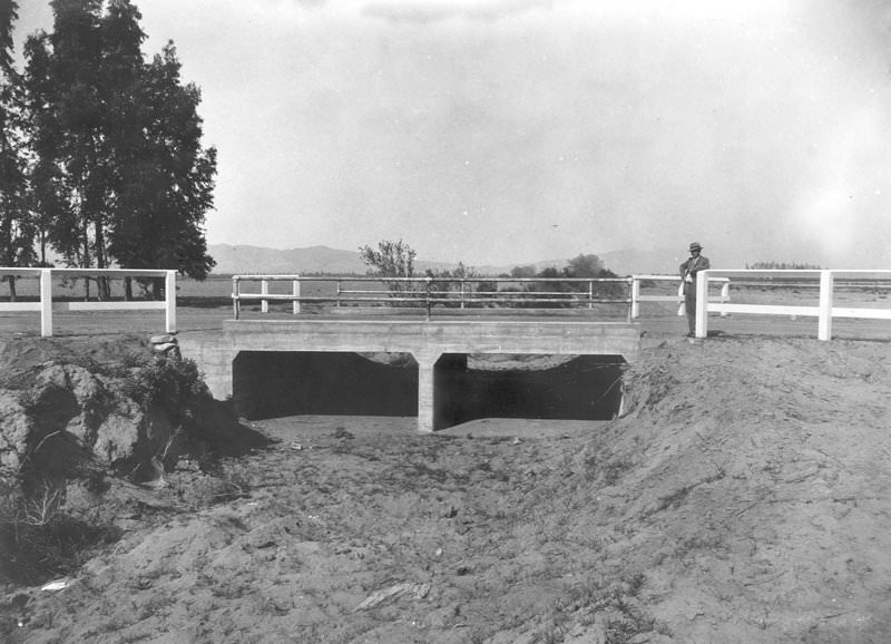 Victory Boulevard Bridge at Riverside Drive, 1925