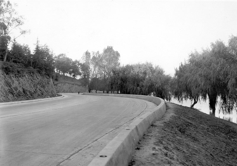 West Silver Lake Drive, 1925