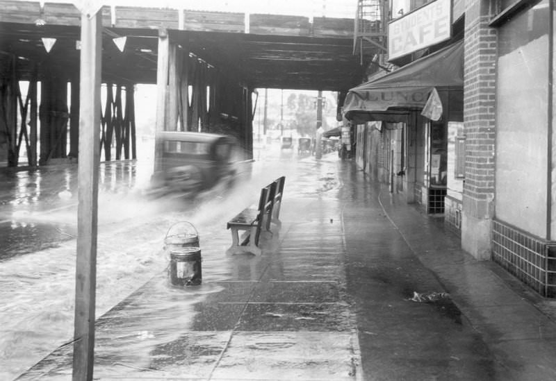 Glendale Boulevard, looking north under Sunset Boulevard, 1925