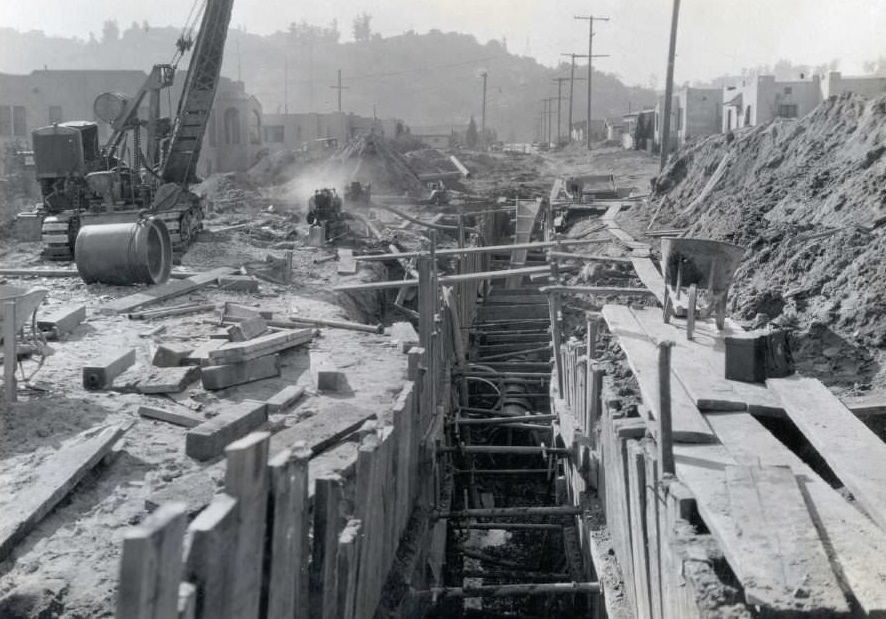 Sewer construction for Verdugo Road and Glassell Avenue Storm Drain, 1923