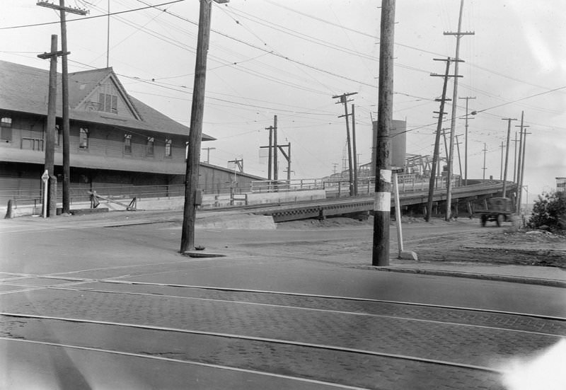Old East Fourth Street viaduct, 1926